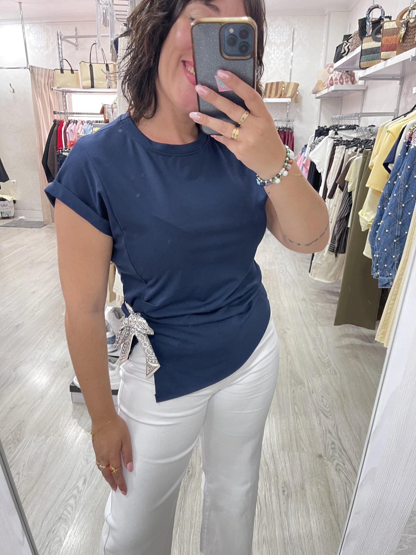 Camiseta lazo azul marino