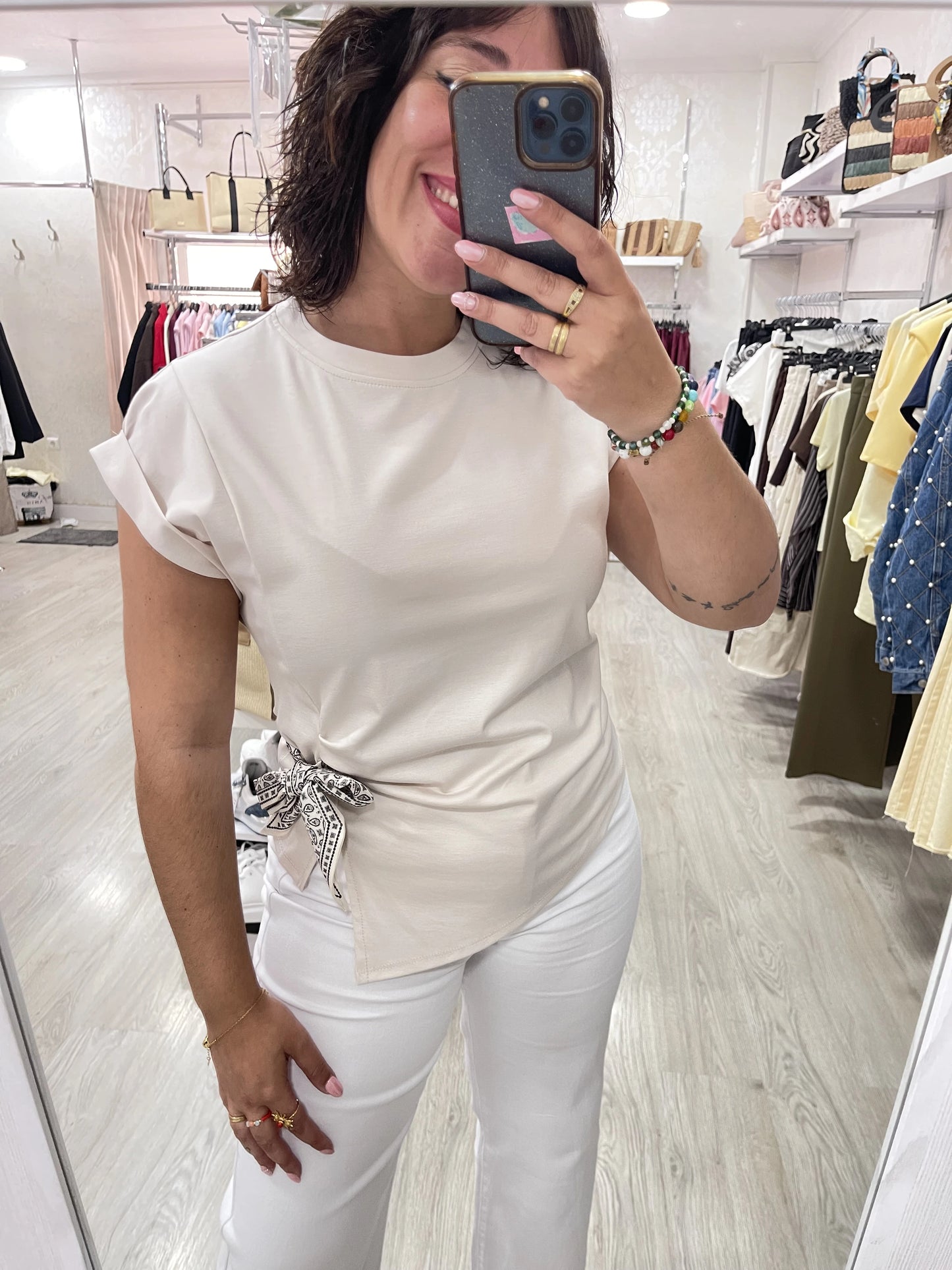 Camiseta lazo beige