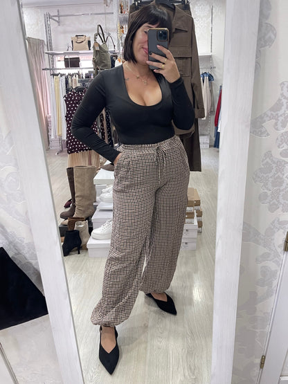 Pantalón Vichy oscuro