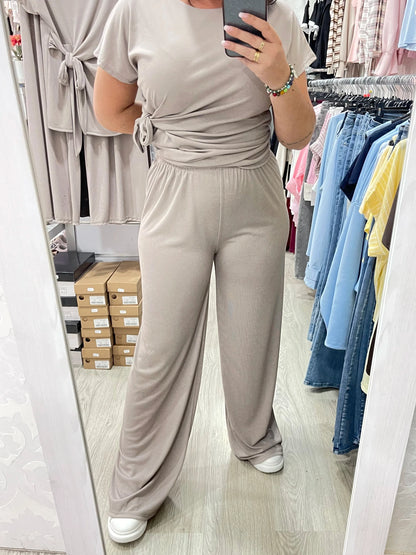Conjunto lazo beige