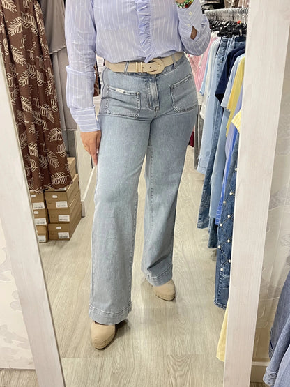Vaquero Laura