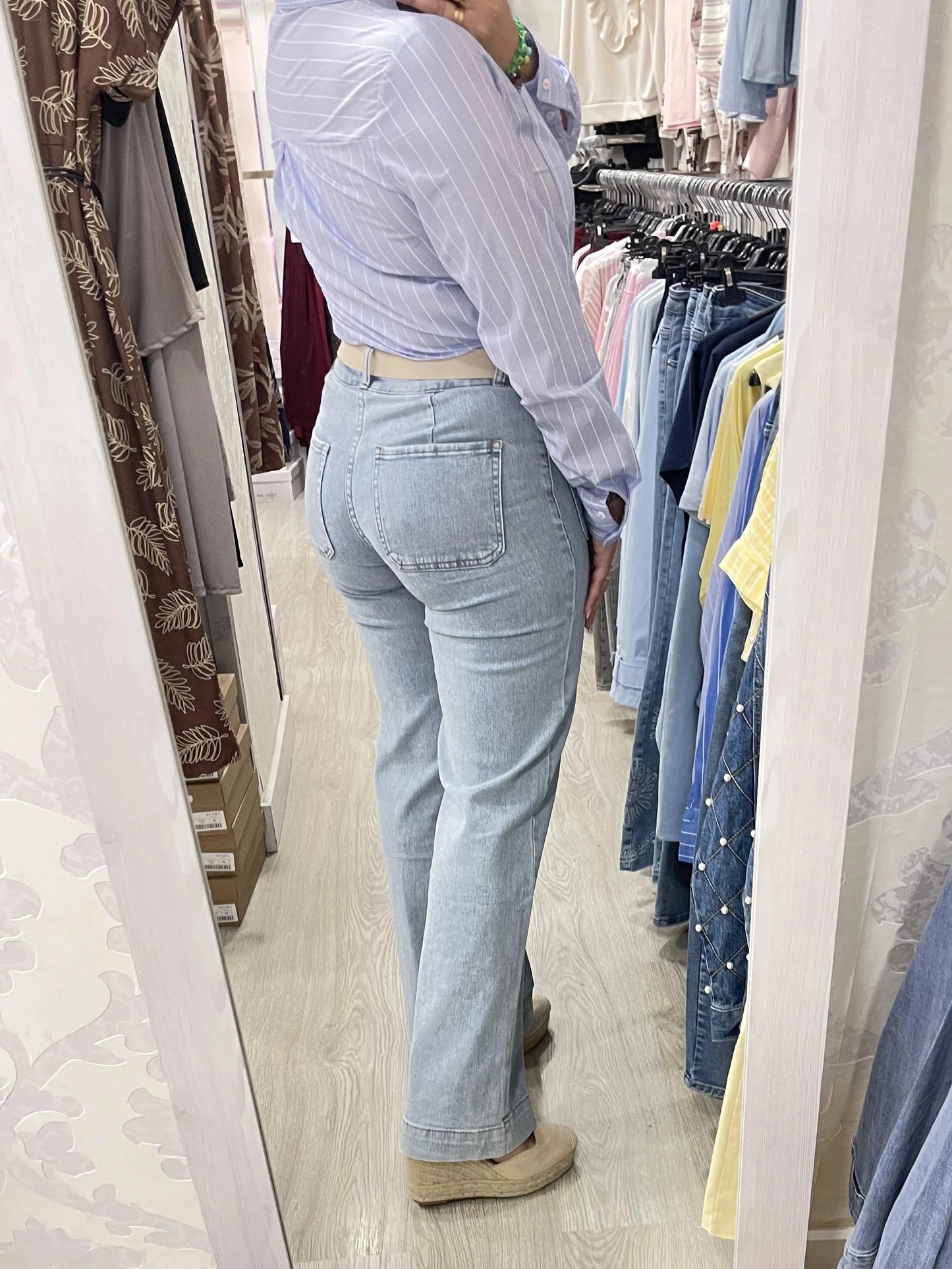 Vaquero Laura