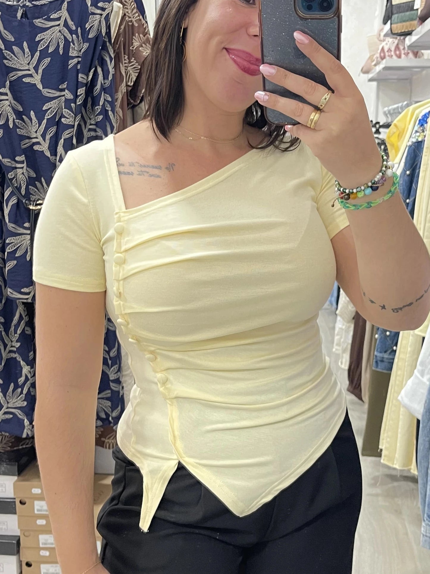 Camiseta Deni amarilla