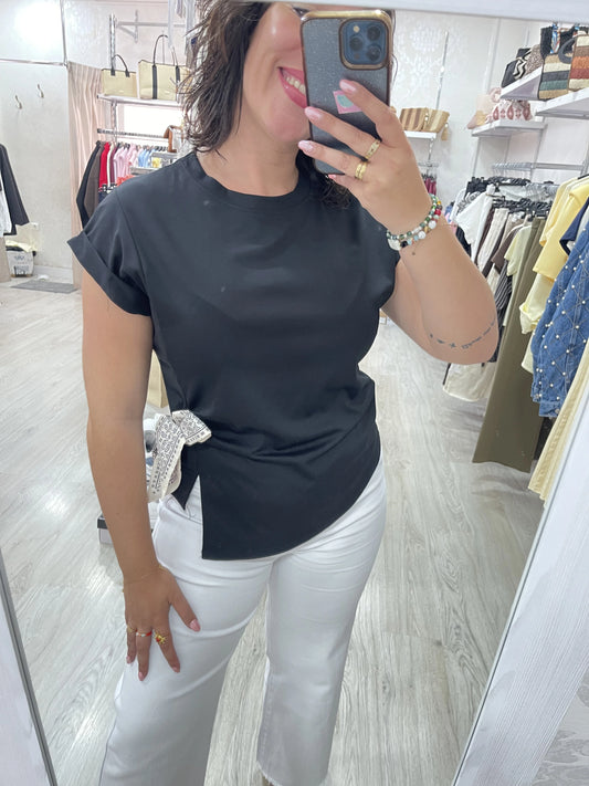 Camiseta lazo negra