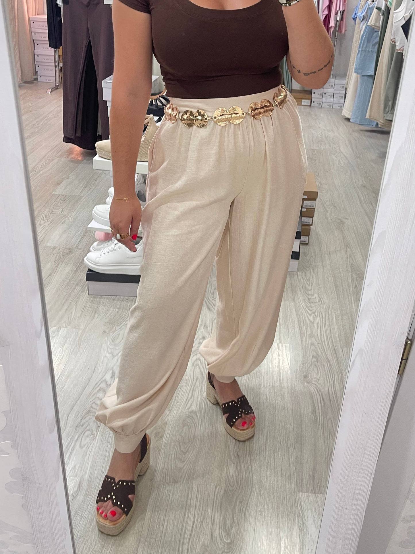 Pantalón bombacho Sesy beige