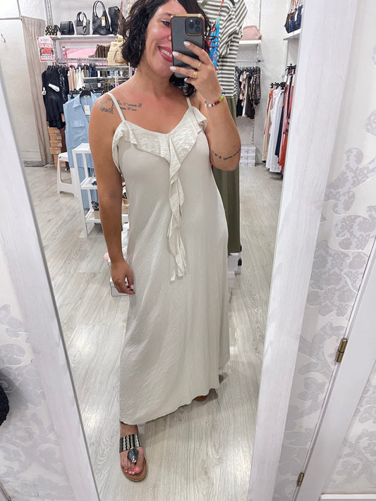 Vestido volante beige