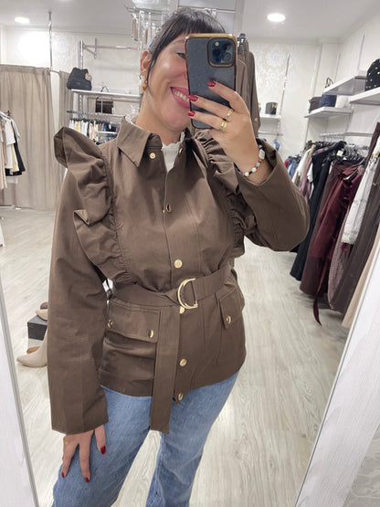 Chaqueta volante chocolate